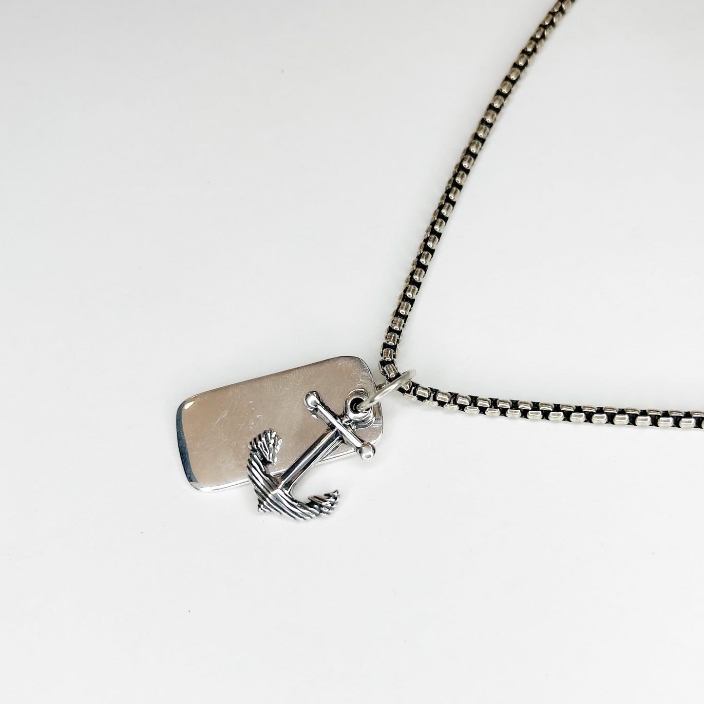 WE l anchor faith pendant
